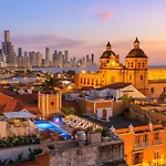 Lindo Apto Vista Al Mar,Central Y Piscina Rooftop